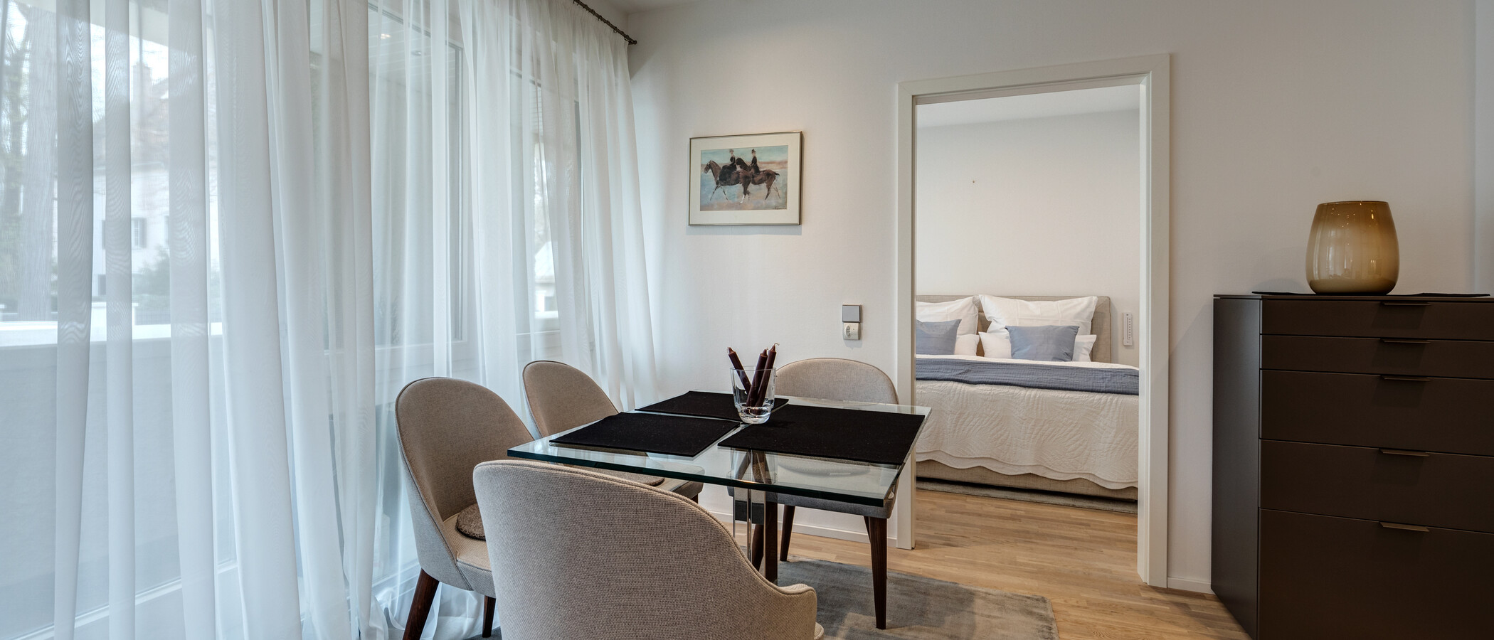apartment München Herzogpark 02 dining area 11014