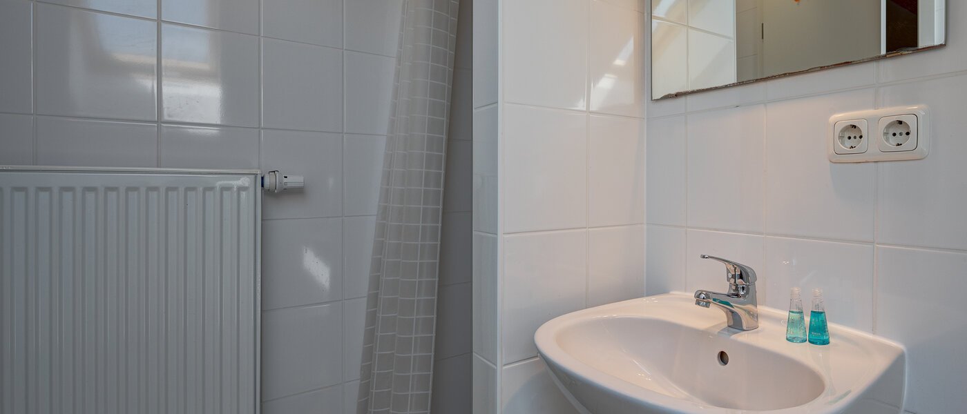 semi-detached house Gröbenzell 03 2. bathroom 11015