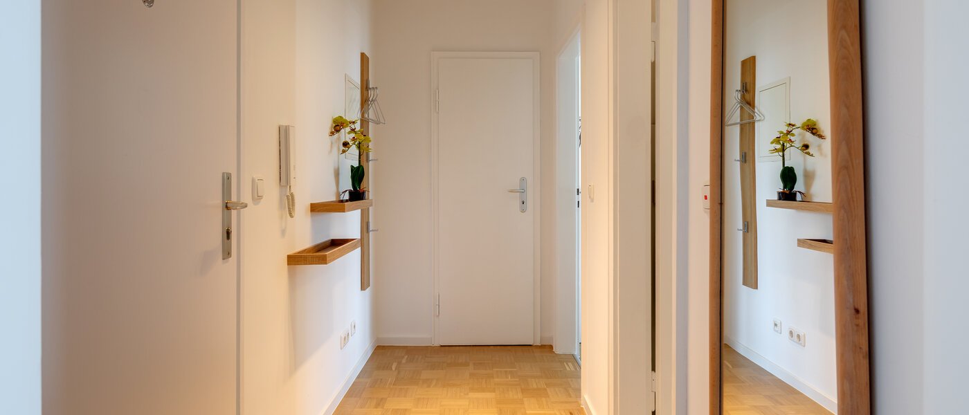 apartment München Schwabing (links der Leopoldstraße) 02 hall 11029
