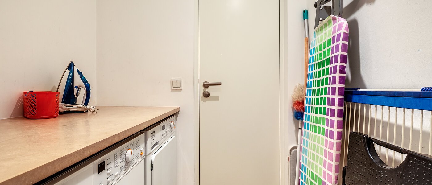 gallery apartment  München Au 02 guest toilet 11032