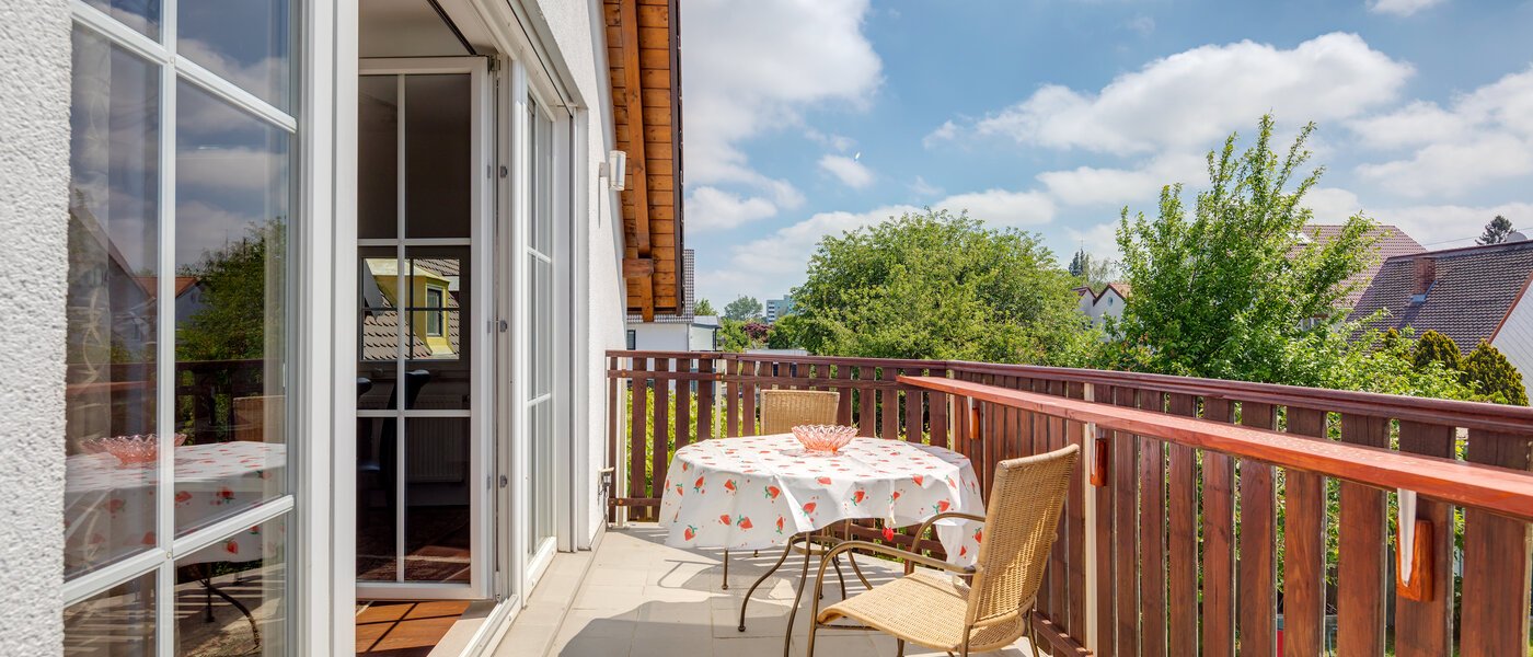 apartment München Feldmoching 01 balcony 11038