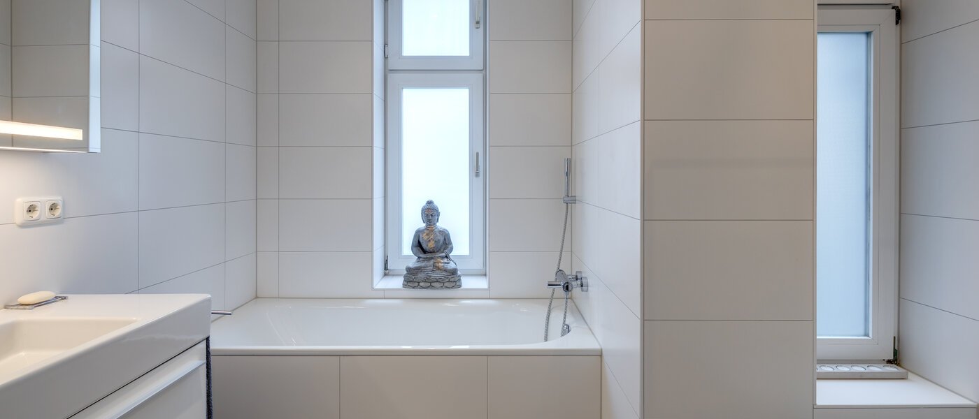 apartment München Neuhausen 01 bathroom 11045