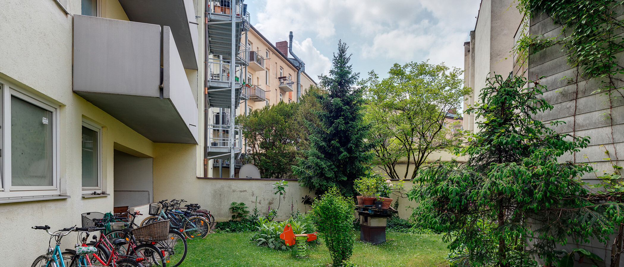 apartment München Isarvorstadt 01 inner courtyard  11049