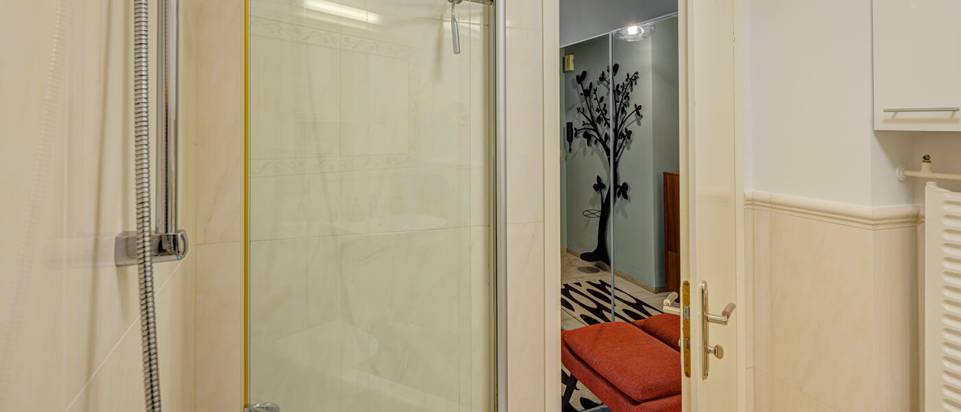 apartment München Nymphenburg 03 bathroom 11055