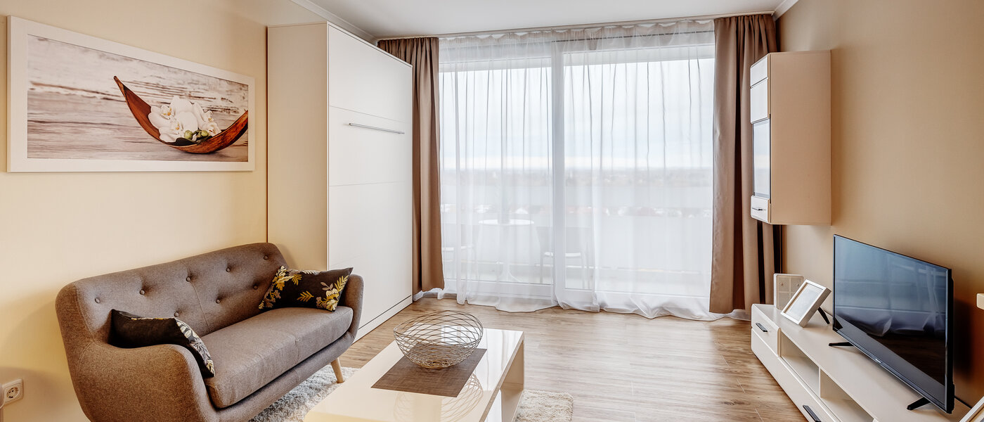 apartment München Arabellapark 01 living area 11073