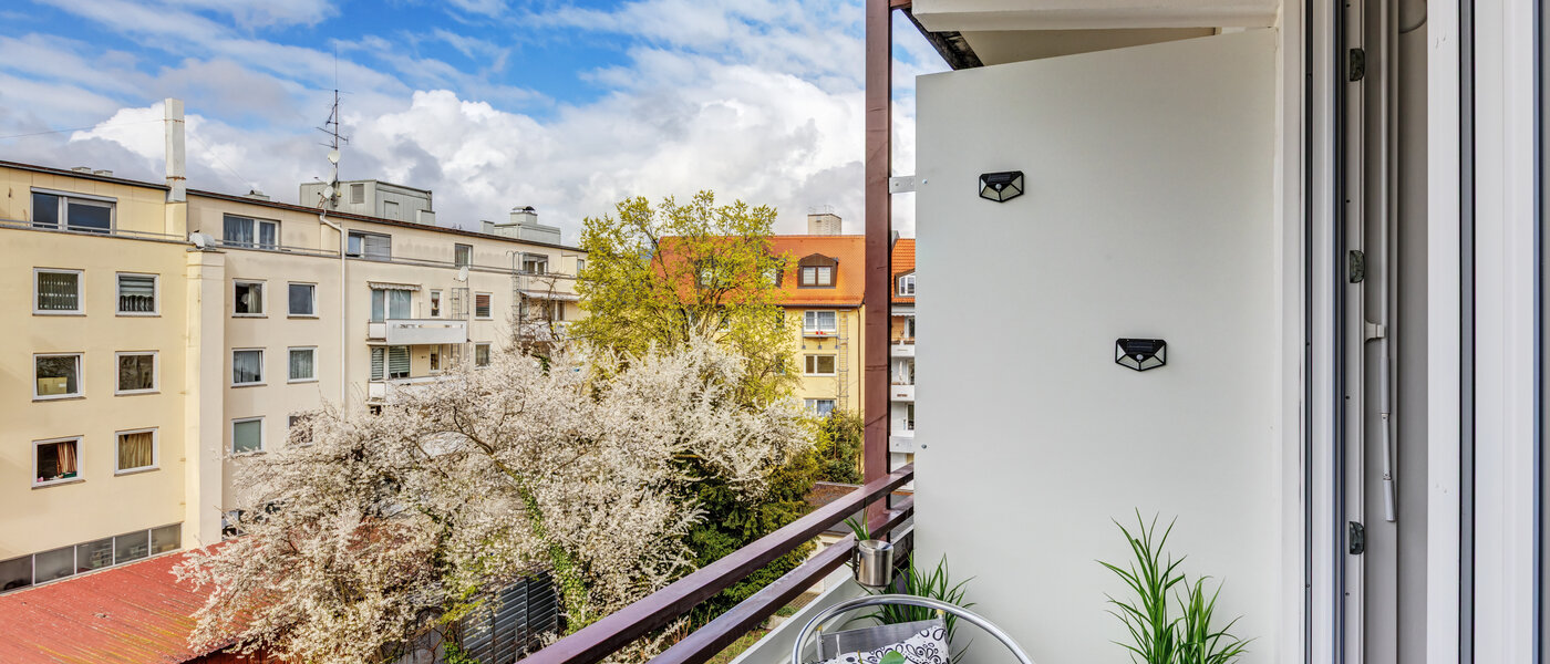 studio München Milbertshofen 02 balcony 11126