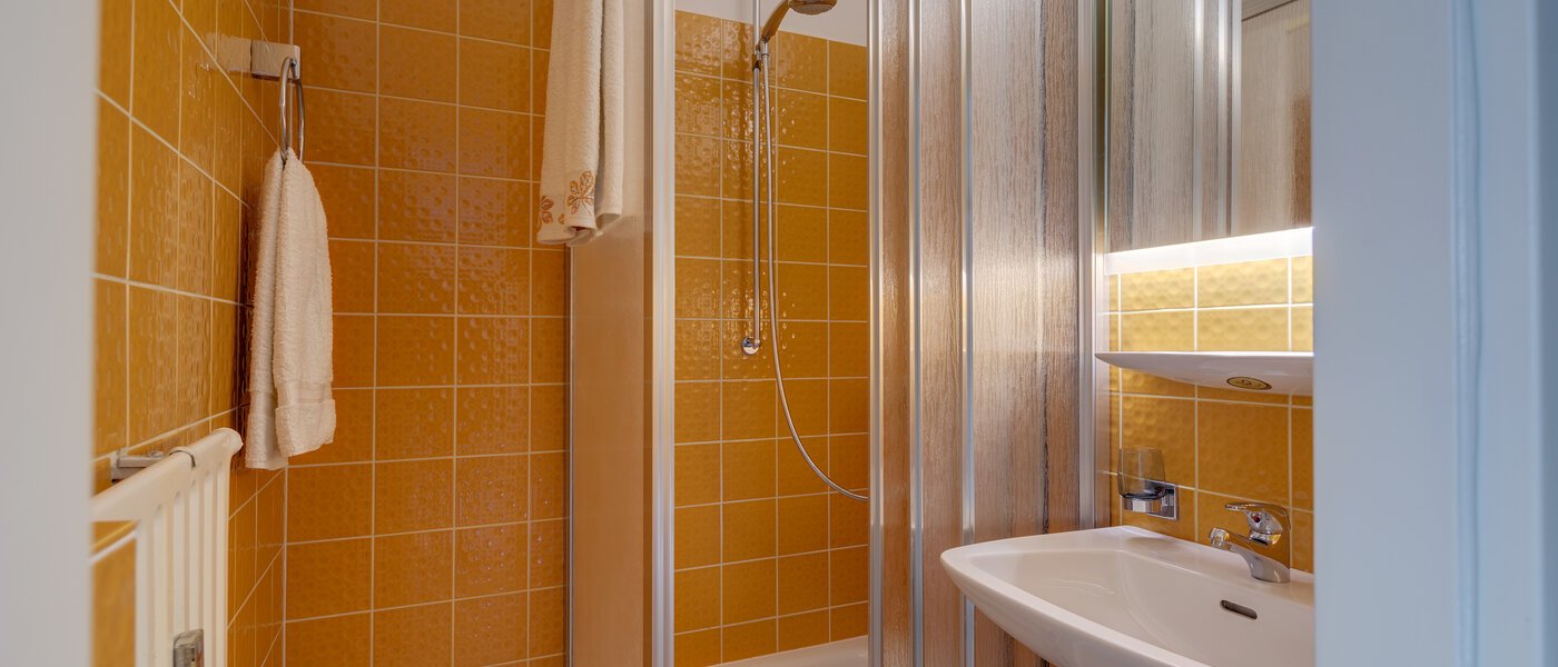 apartment München Herzogpark 01 2. bathroom 11149