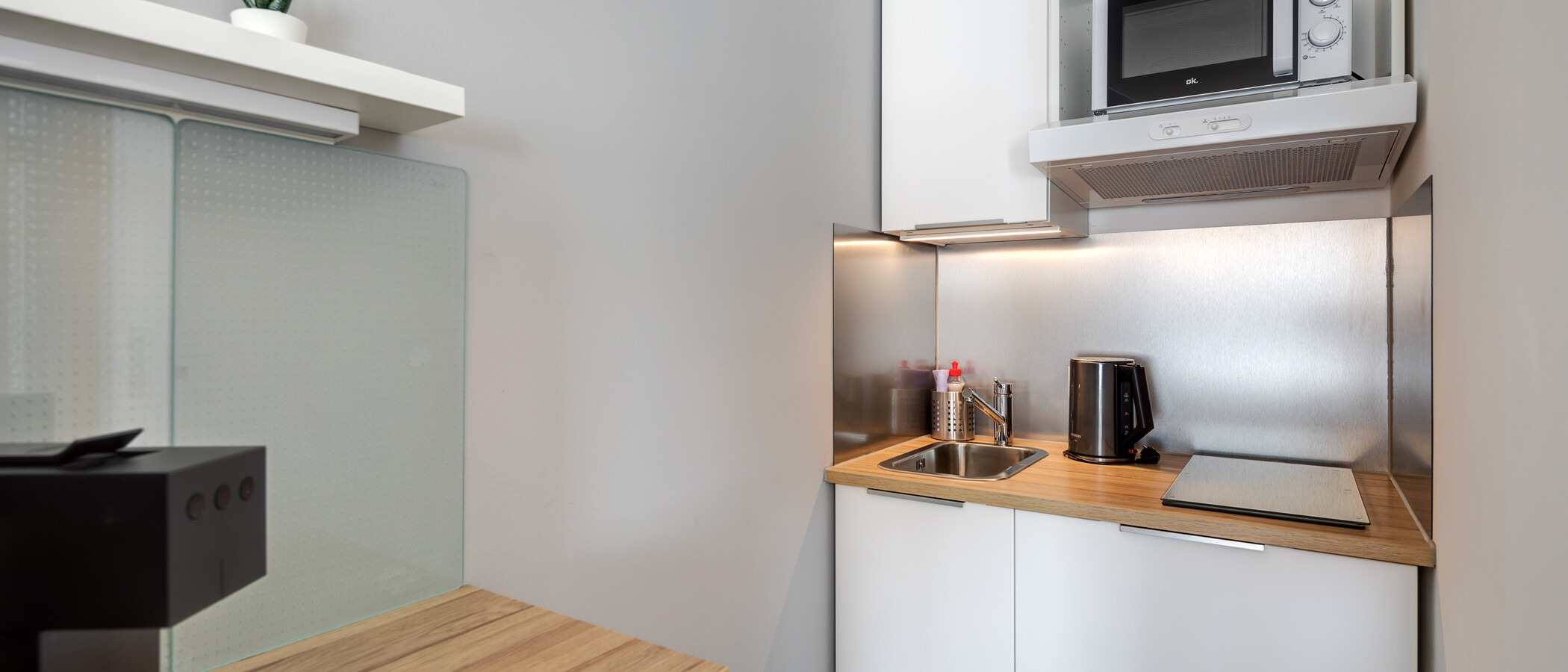 apartment München Neuhausen 01 kitchen 11167