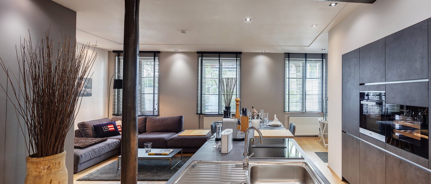 apartment München Gärtnerplatzviertel 01 kitchen 11186