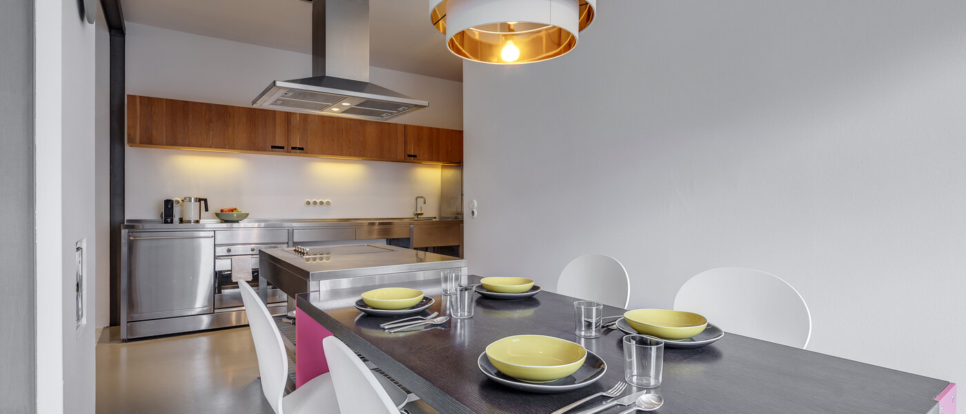 apartment München Westend 01 dining area 11194