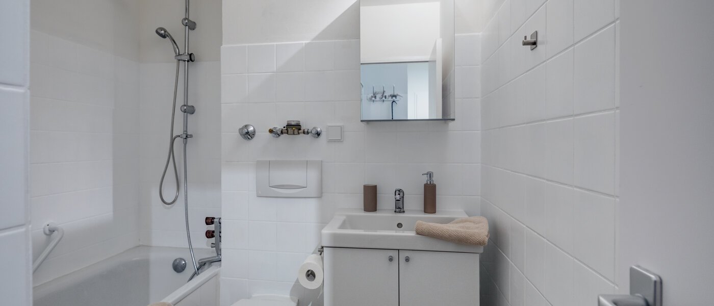 apartment München Schwabing-West (rund um den Bonner Platz) 01 bathroom 11195