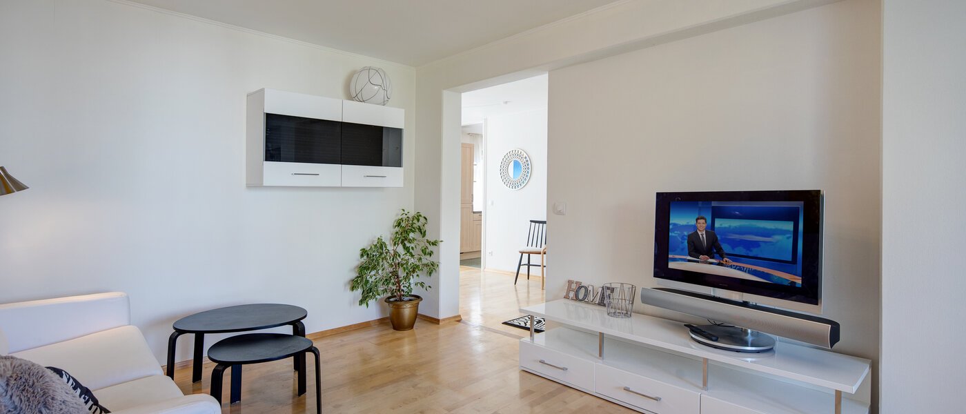 apartment München Westkreuz 04 living room 11201