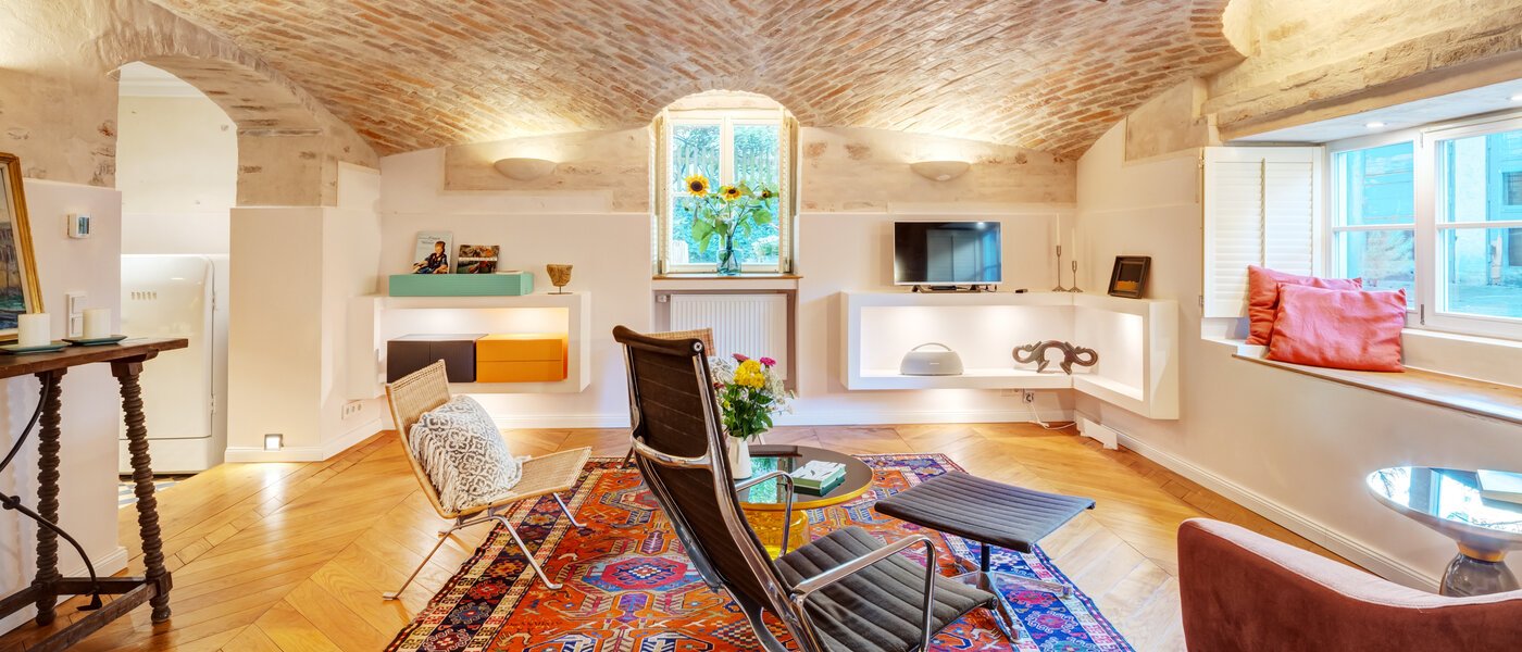 apartment München Neuhausen 02 living room 11204