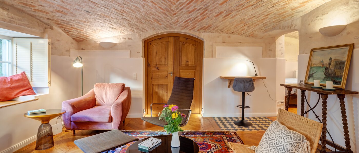 apartment München Neuhausen 04 living room 11204