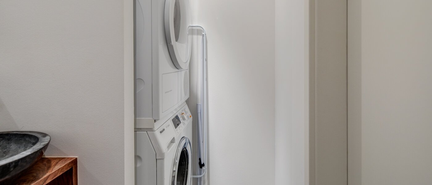 apartment München Schwabing 02 separate toilet 11220