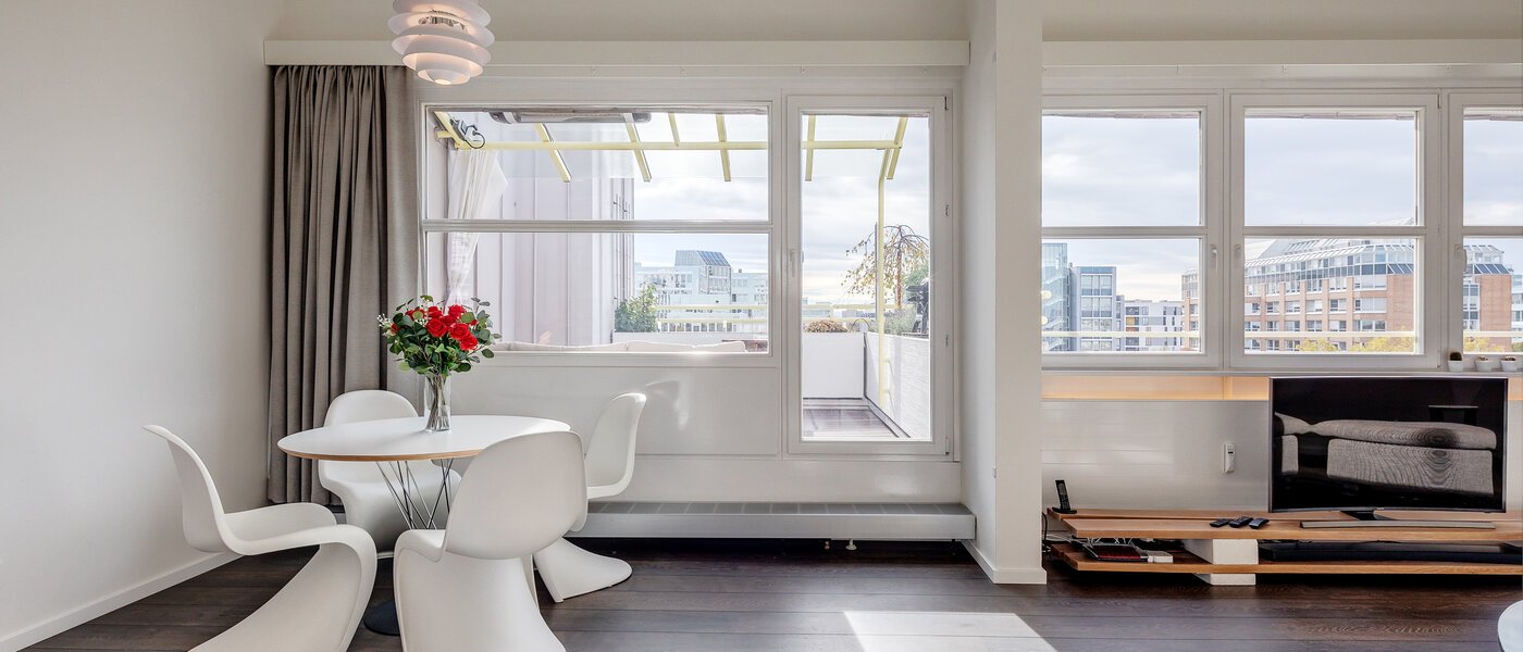 roof terrace apartment München Arabellapark 02 living area 11226