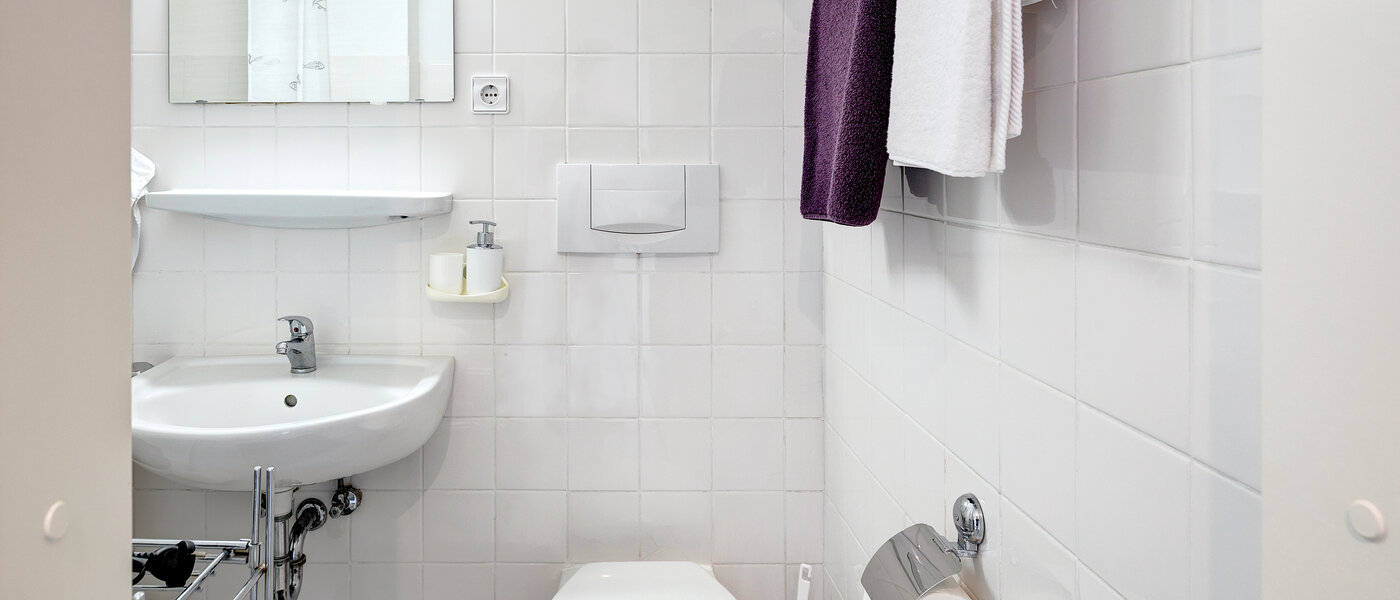 apartment München Olympiadorf 03 bathroom 11239