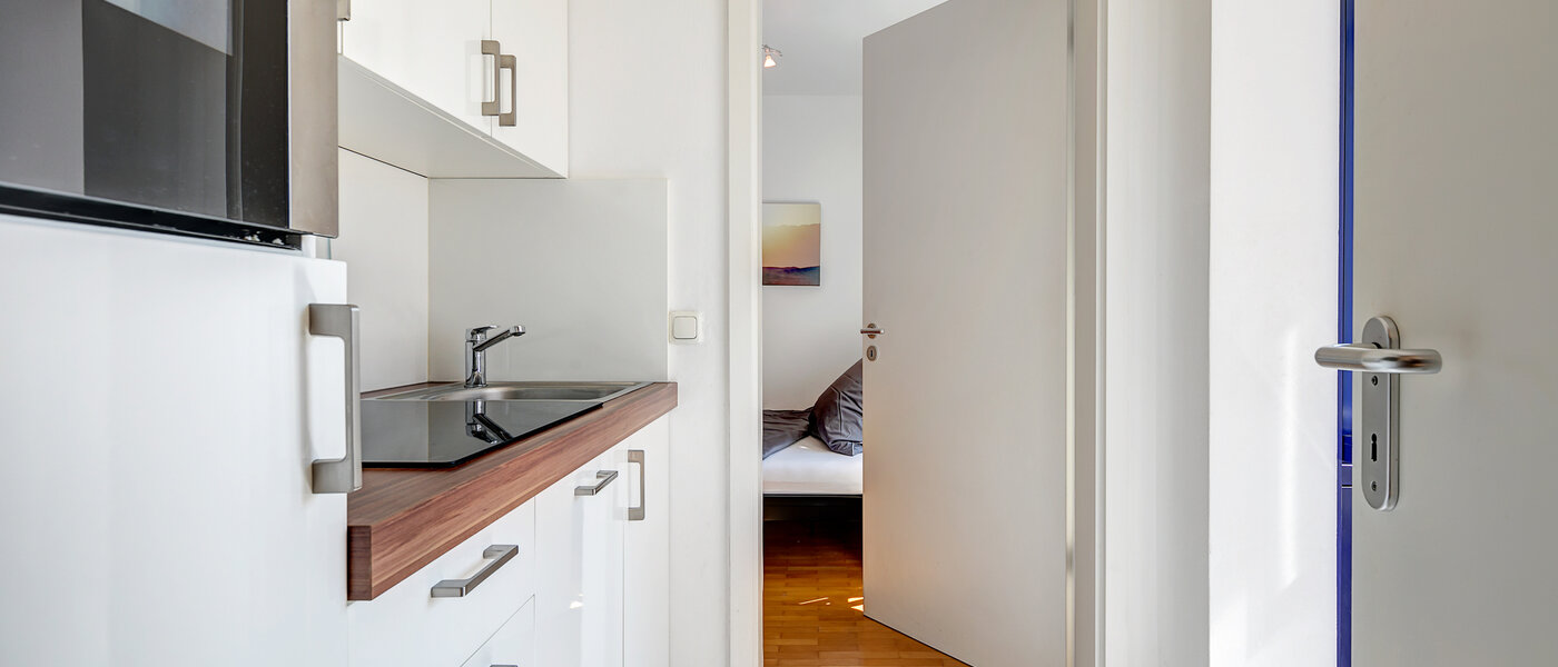 apartment München Neuhausen 04 kitchen 11252