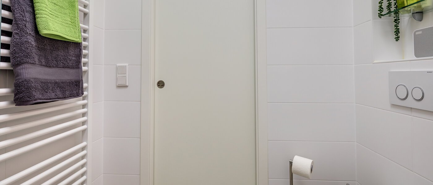 apartment München Glockenbachviertel 03 bathroom 11255