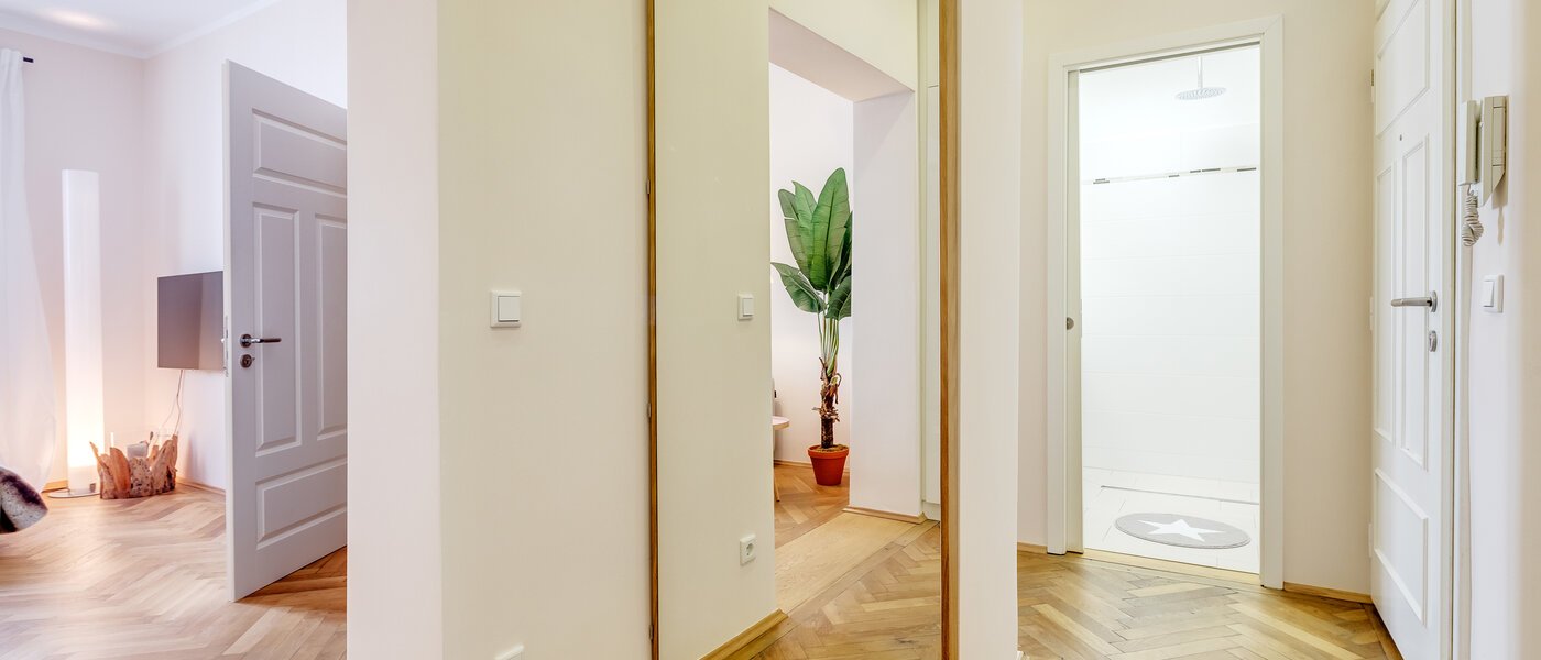 apartment München Glockenbachviertel 01 hall 11255