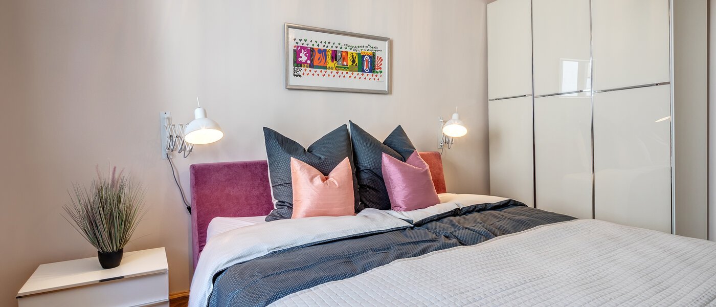 apartment München Glockenbachviertel 04 bedroom 11255