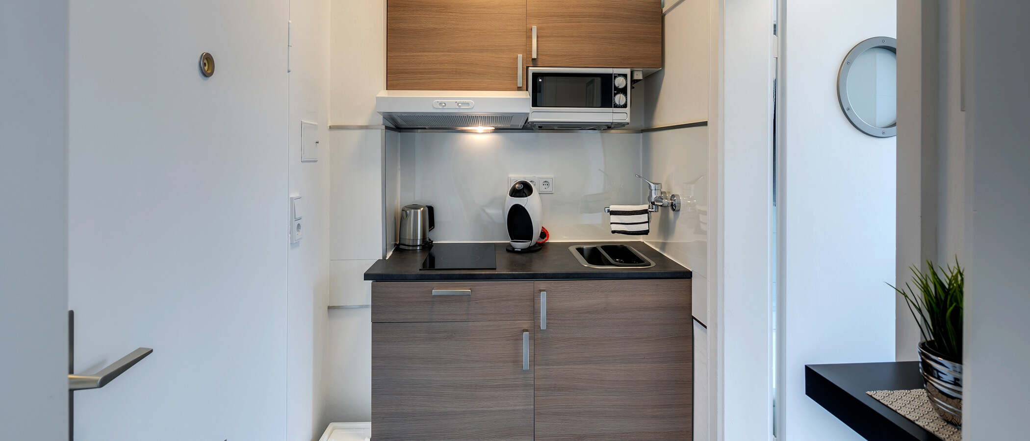 apartment München Neuhausen 02 kitchen 11266