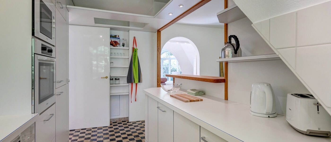 roof terrace apartment München Menterschwaige 04 kitchen 11267