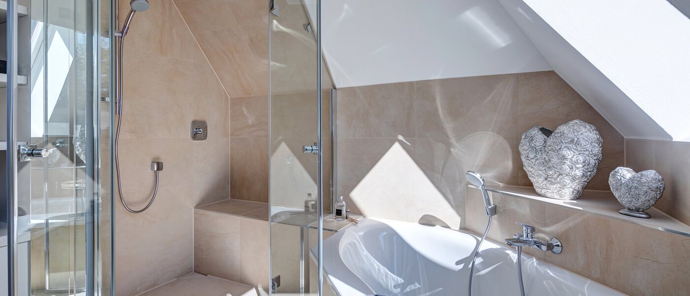 roof terrace apartment München Menterschwaige 02 bathroom 11267