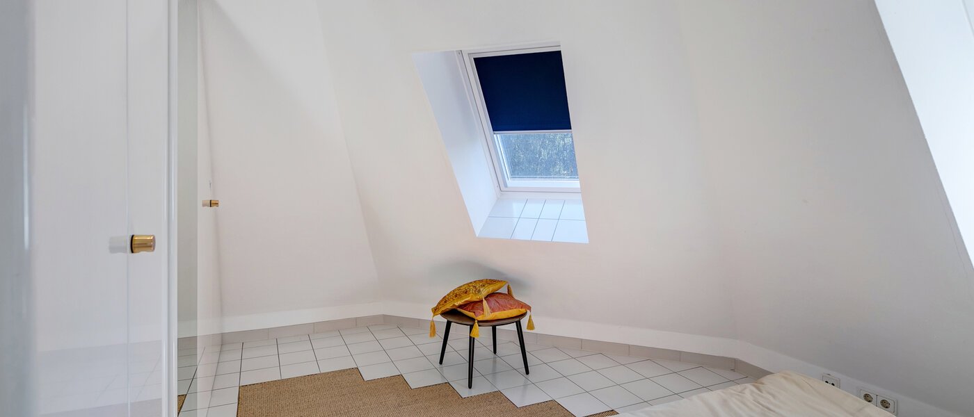 roof terrace apartment München Menterschwaige 03 2. bedroom 11267