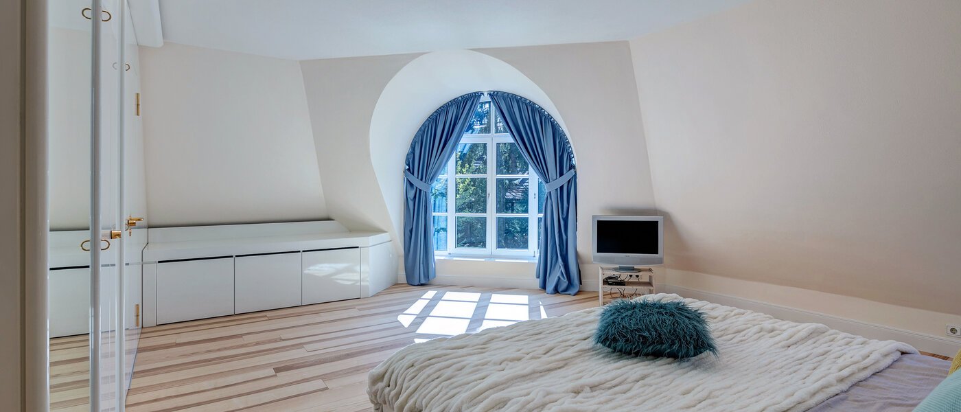 roof terrace apartment München Menterschwaige 01 bedroom 11267