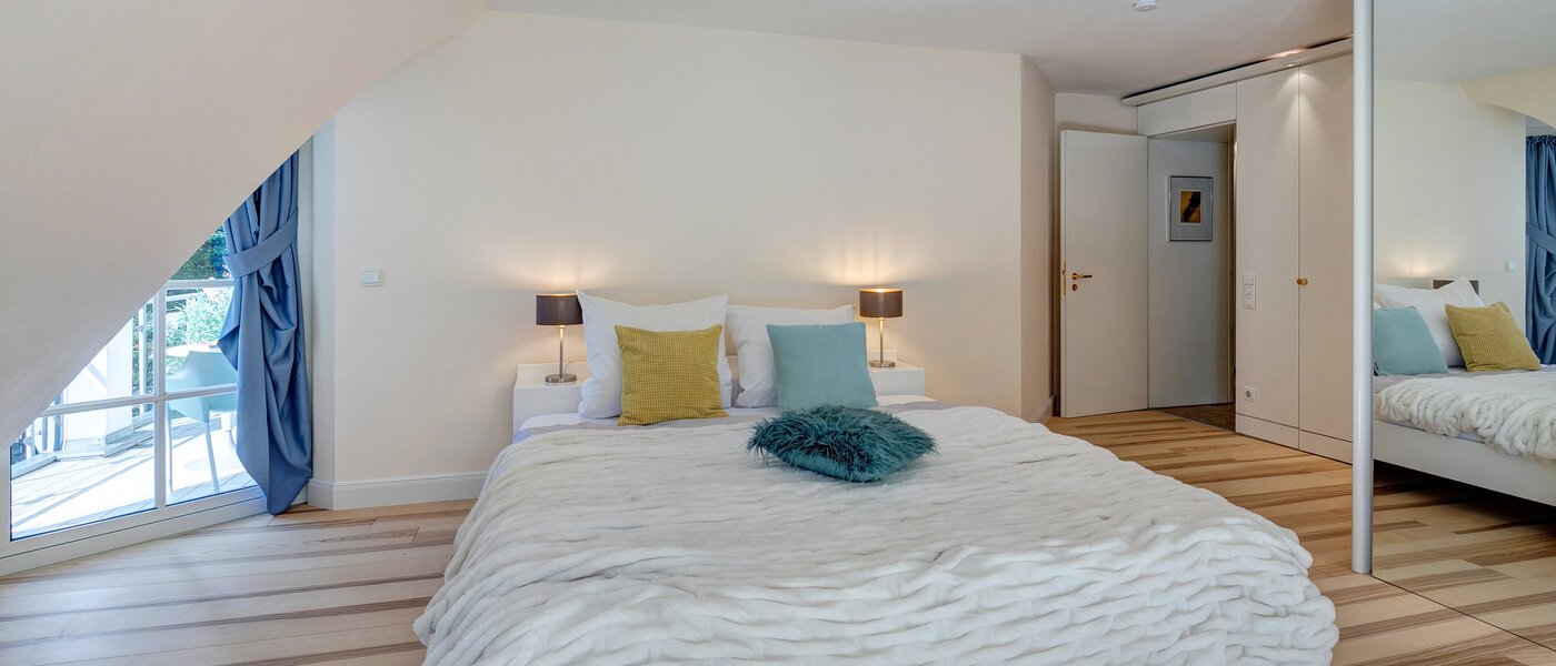 roof terrace apartment München Menterschwaige 02 bedroom 11267