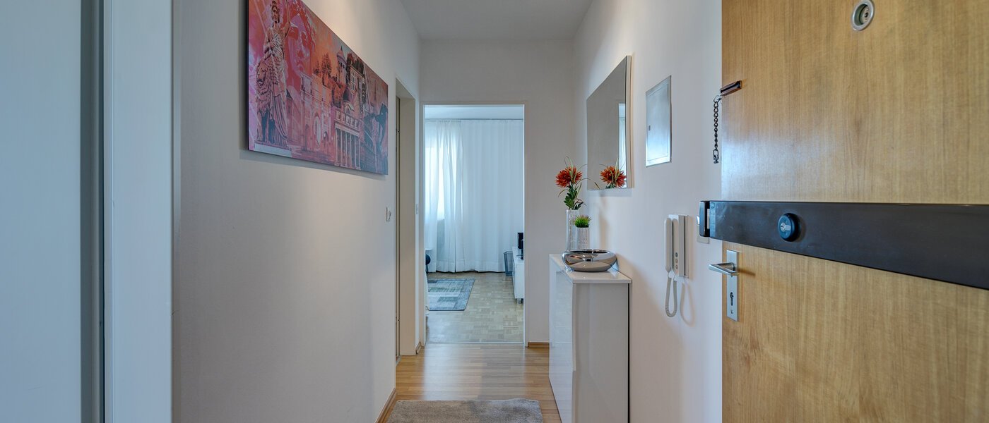 apartment München Moosach 02 hall 11269