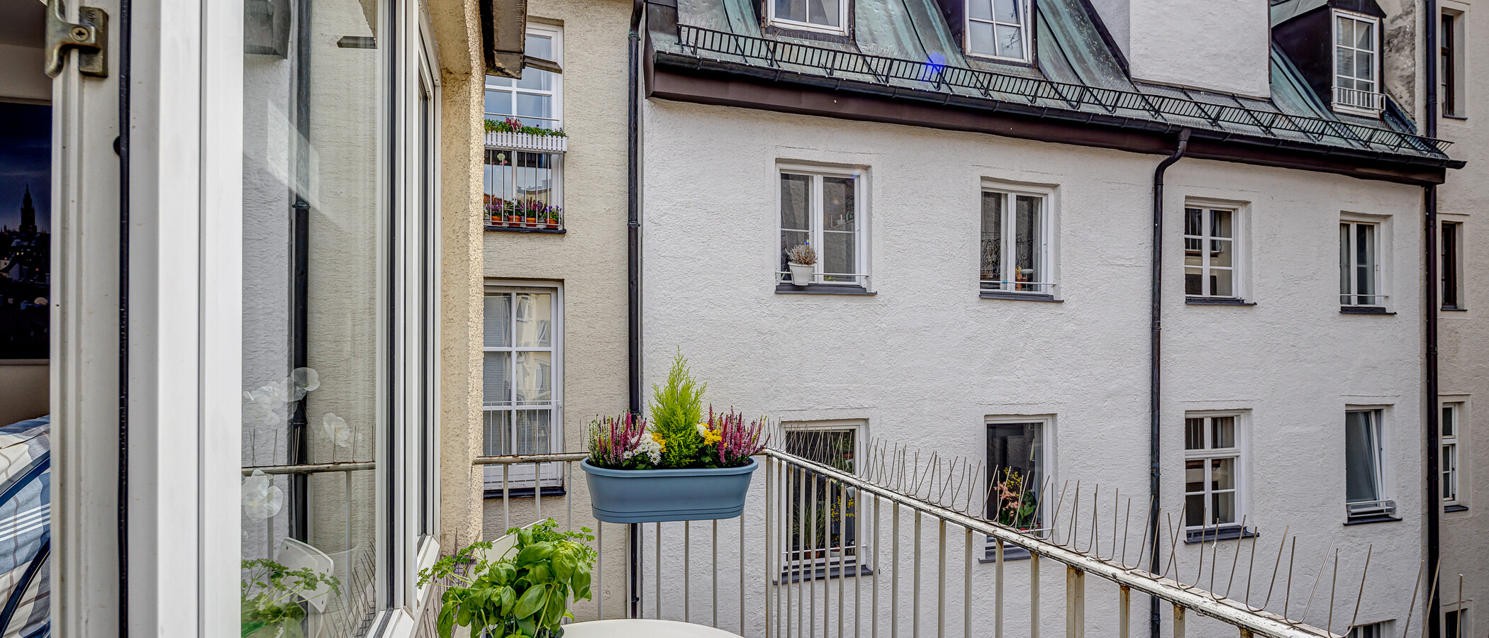 apartment München Lehel 01 balcony 11273