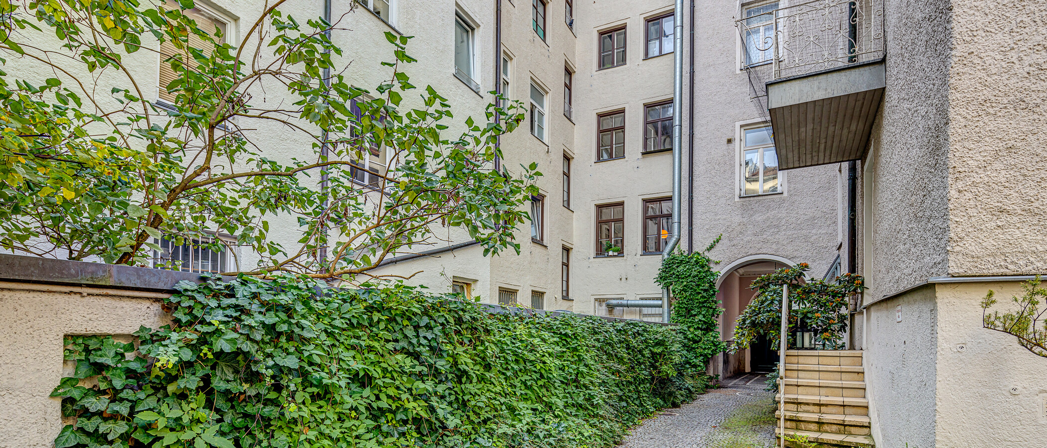 apartment München Lehel 02 inner courtyard  11273