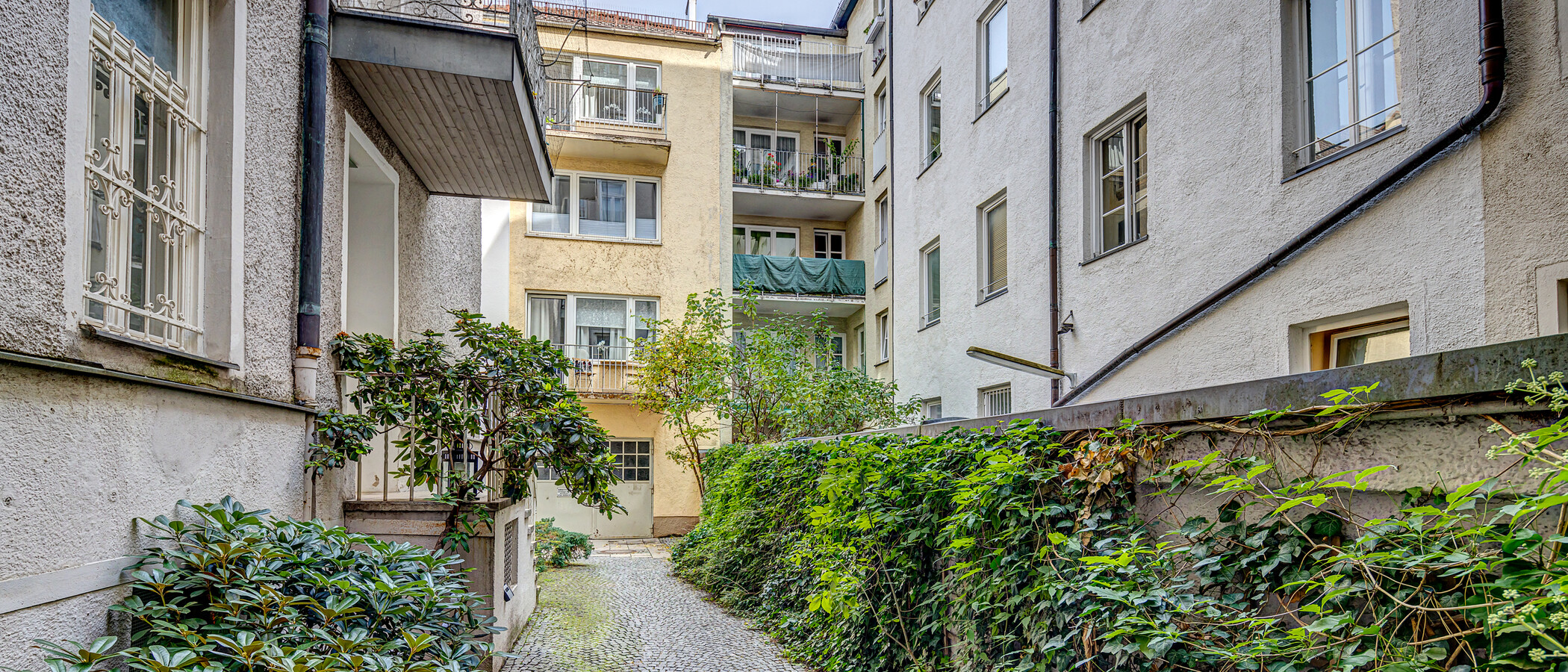 apartment München Lehel 03 inner courtyard  11273