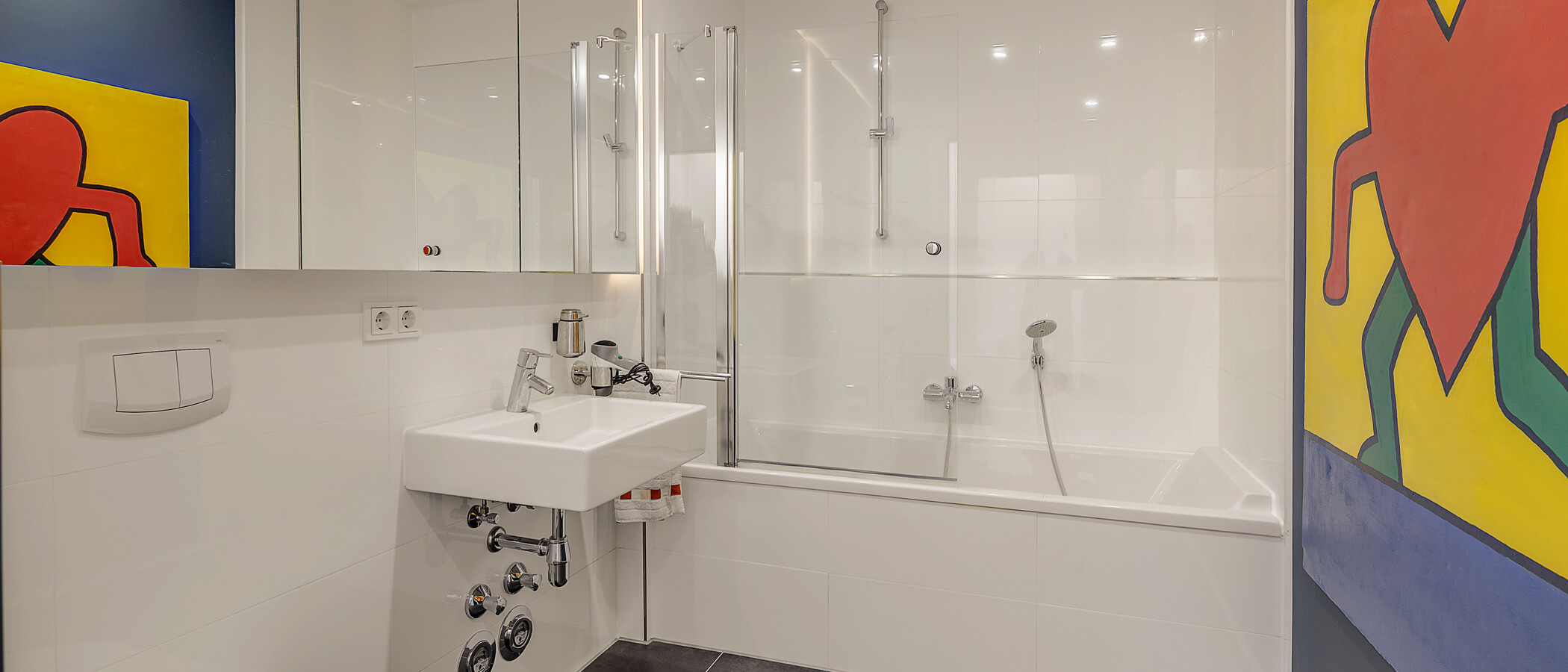 apartment München Schwabing-Nord (zw. Belgrad- & Leopoldstraße) 01 bathroom 11278