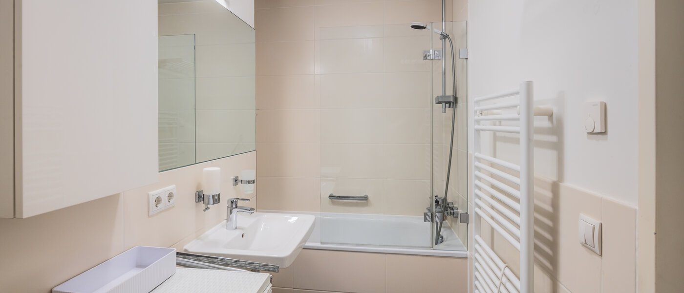 apartment München Obersendling 01 bathroom 11291