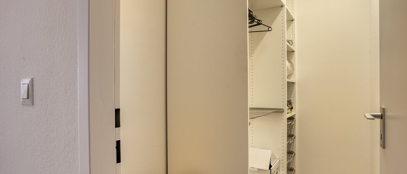 apartment München Isarvorstadt 01 storage room 11296