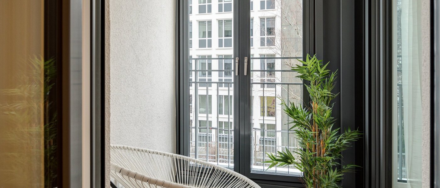 apartment München Bogenhausen 01 loggia 11300