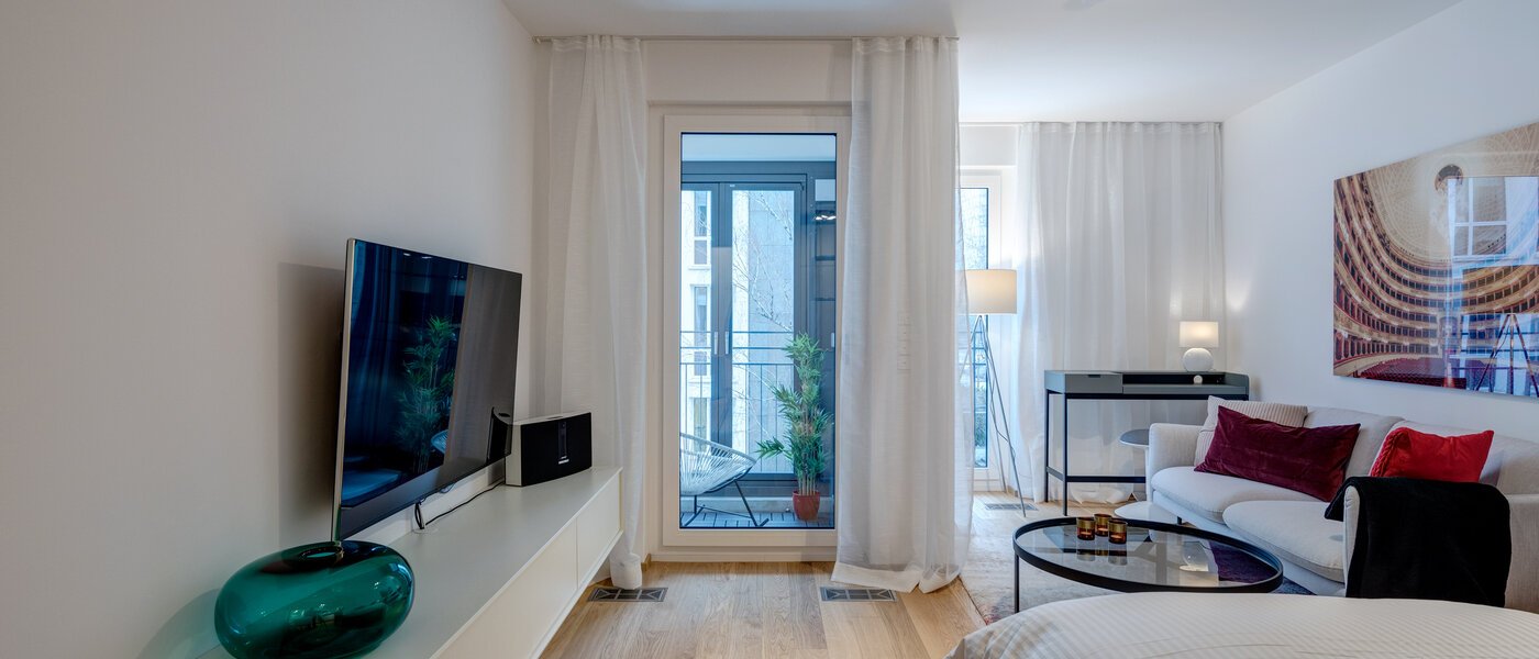 apartment München Bogenhausen 02 living area 11300