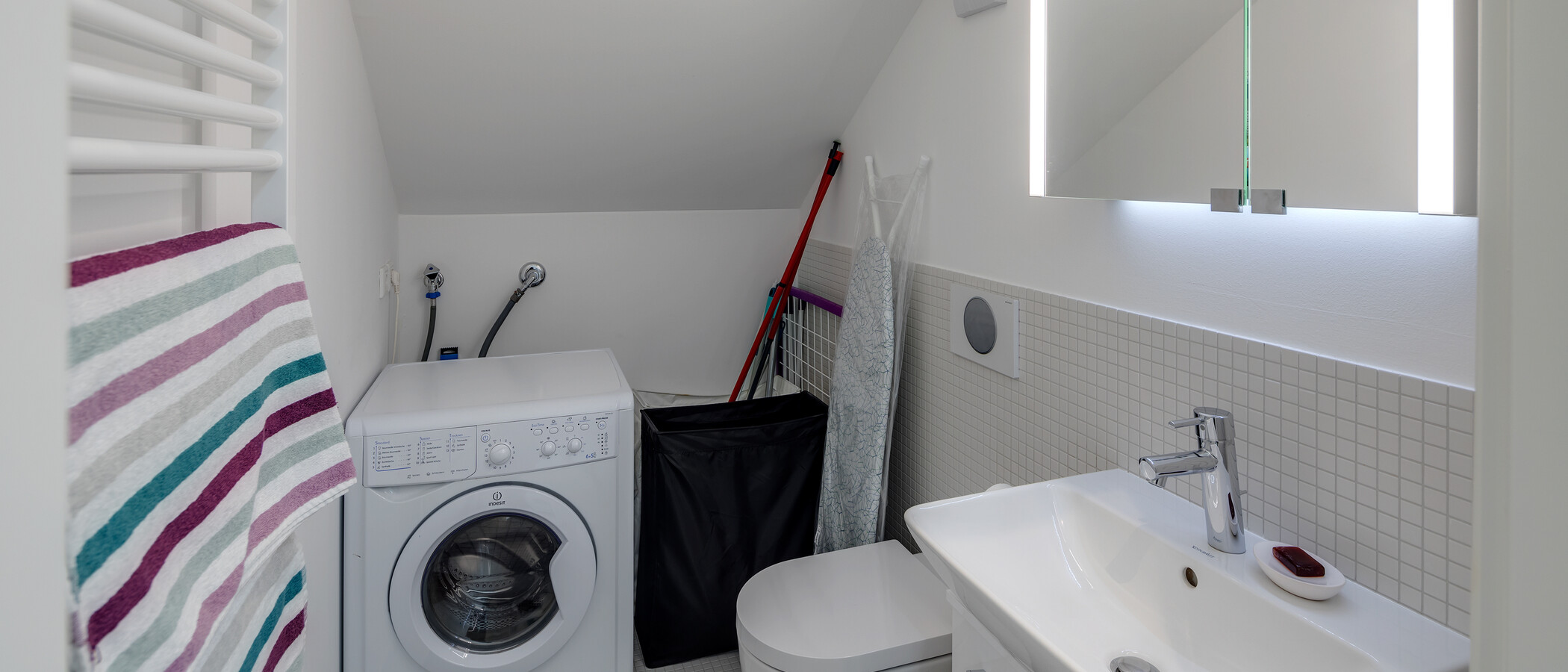 roof terrace apartment München Schwabing-West (rund um den Bonner Platz) 01 separate toilet 11304