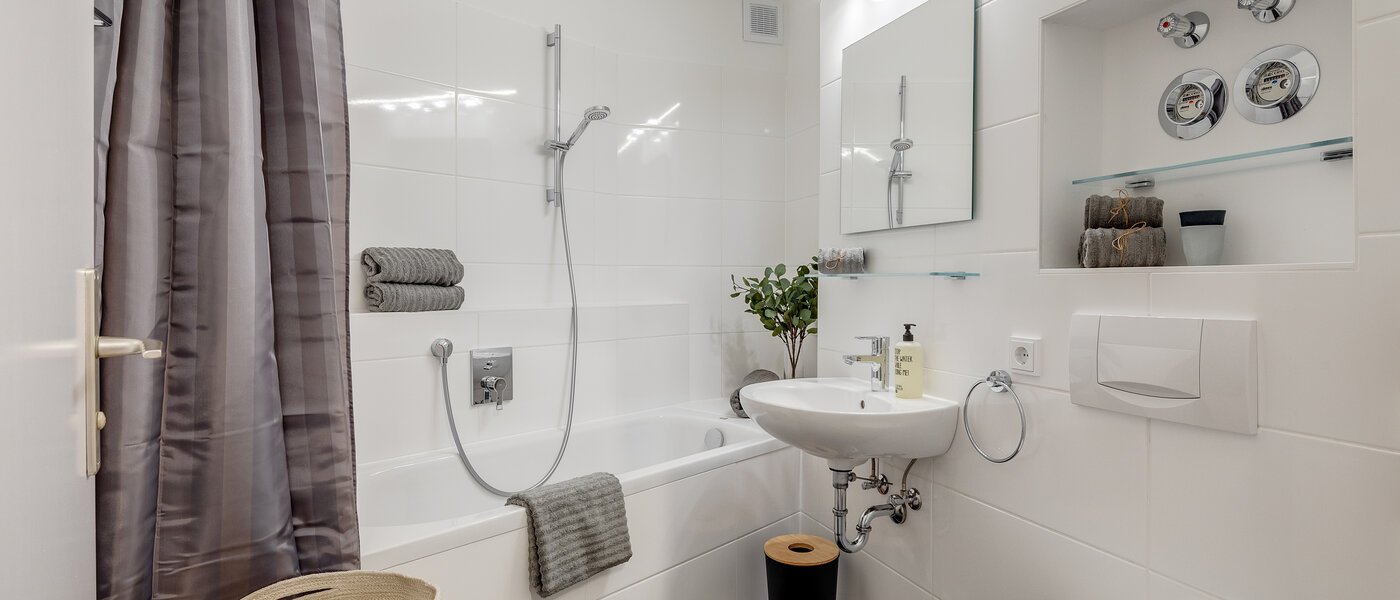 apartment München Lehel 01 bathroom 11326