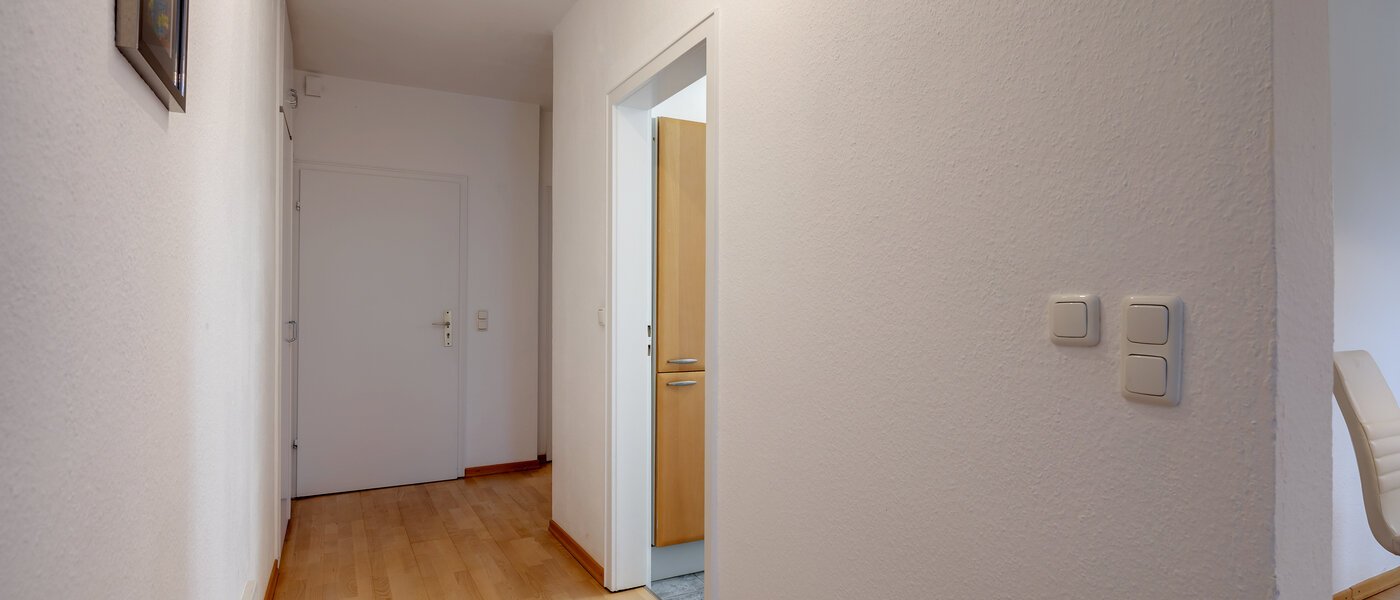 apartment Ottobrunn 01 hall 11332