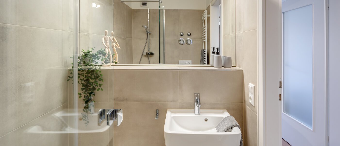 apartment München Sendling 01 bathroom 11338