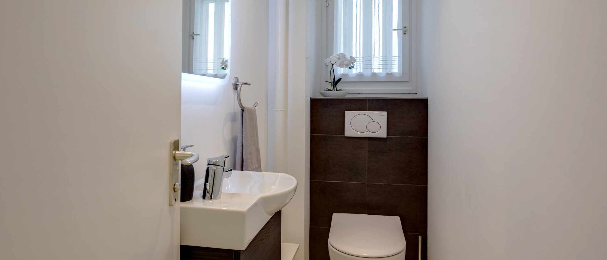 apartment München Johanneskirchen 01 separate toilet 11347