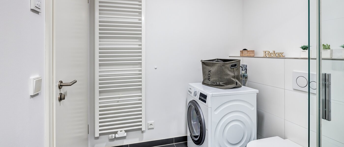 apartment München Bogenhausen 04 bathroom 11358