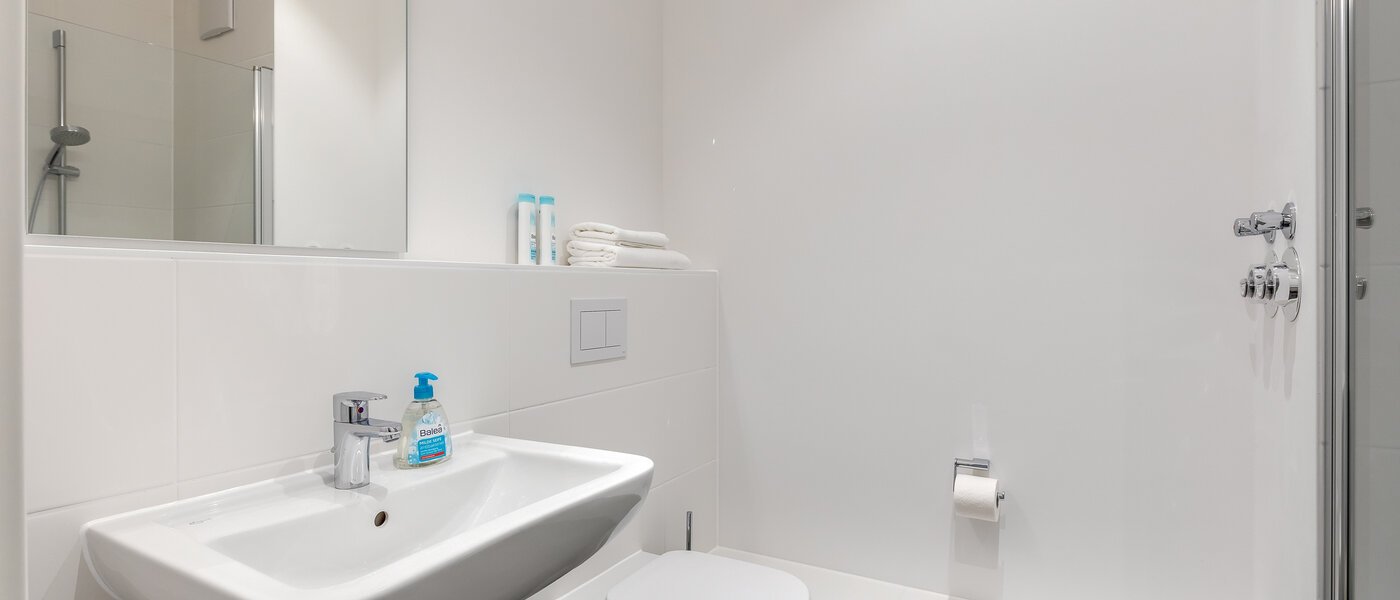 studio München Messestadt Riem 01 bathroom 11387