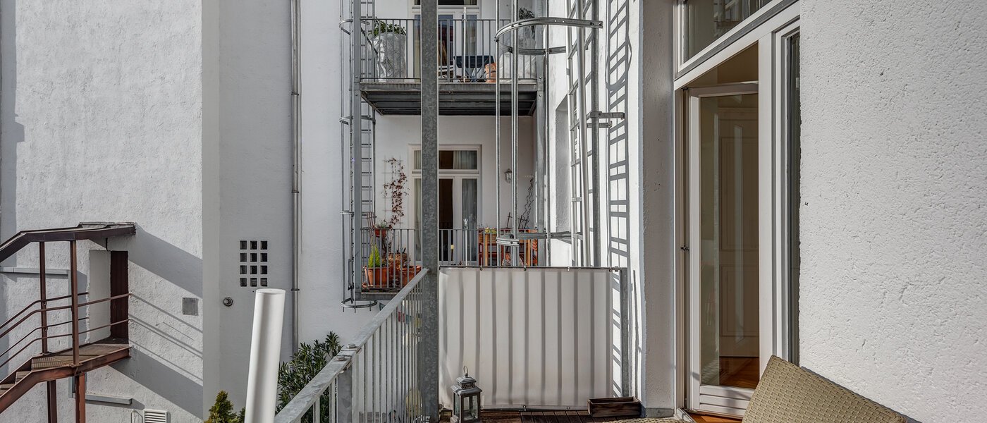 apartment München Glockenbachviertel 01 balcony 11395