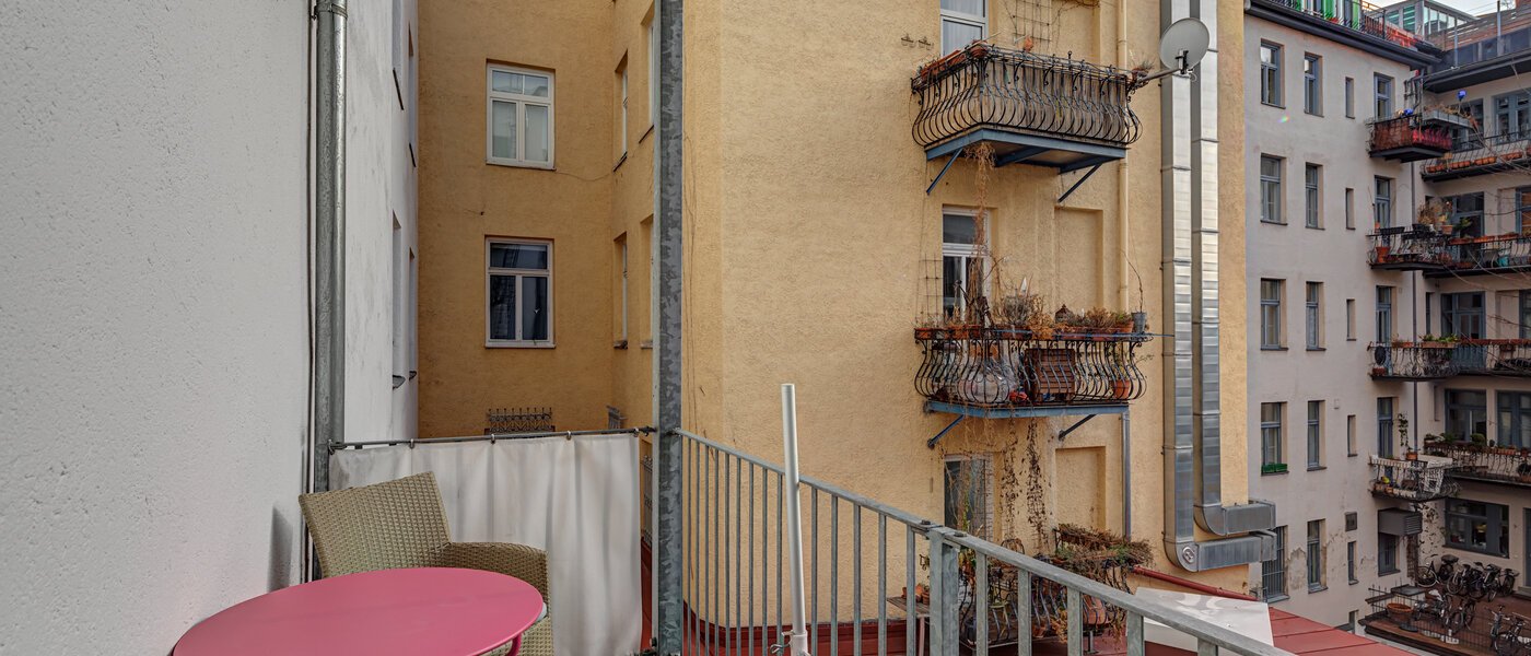 apartment München Glockenbachviertel 02 balcony 11395