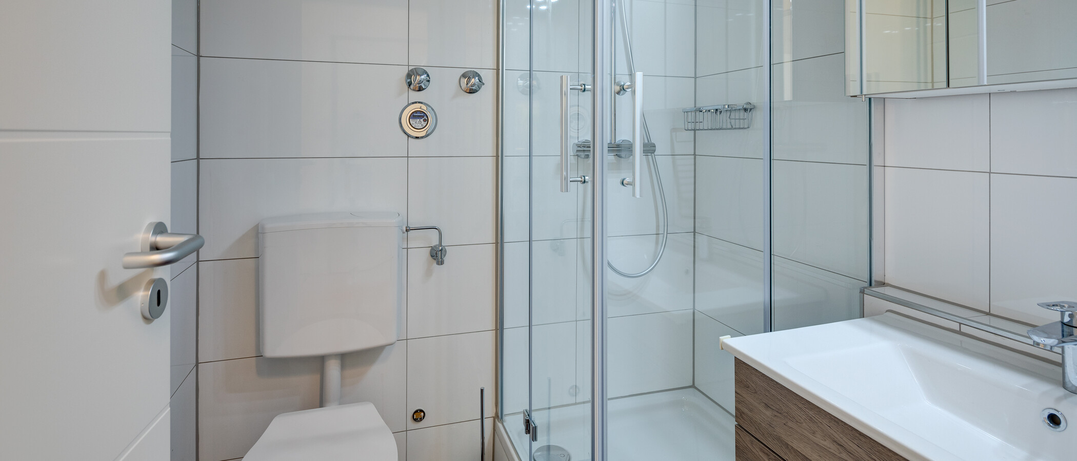 apartment München Milbertshofen 01 bathroom 11407